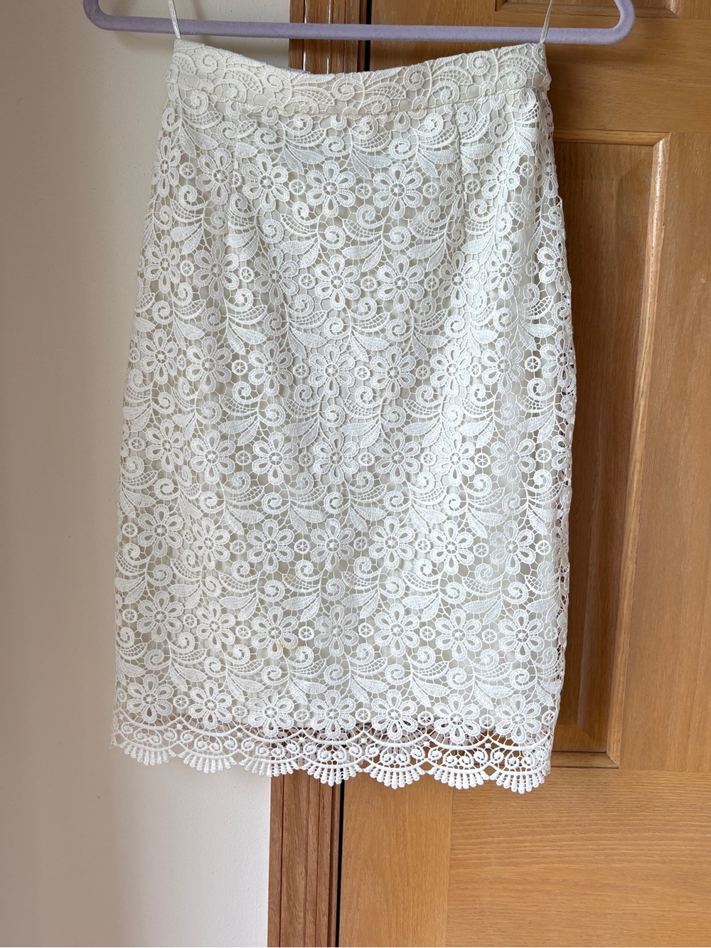🤍Uniqlo🤍Lace Pencil Skirt , size XS